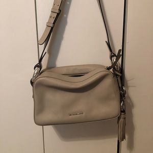 Michael Kors Hand Bag